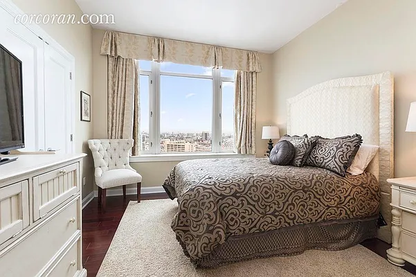 Rented by Corcoran | media 5