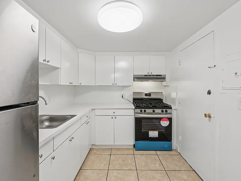 2 Bed 2 Bath Unit