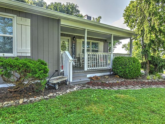 3rd image of 1085 Willis Branch Rd