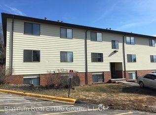 5450 S 77th St APT 1, Ralston, NE 68127