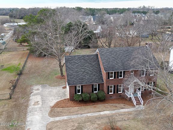 2nd image of 108 Buckingham Drive