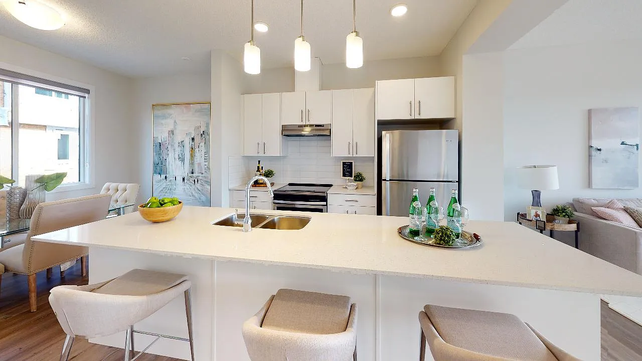 2796 Maple Way Northwest Edmonton — Photo 2
