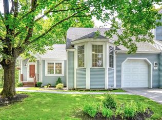 9 Knollwood Ct UNIT 9, Burlington, MA 01803