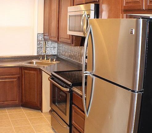 3rd image of 306 N Shipley St #2