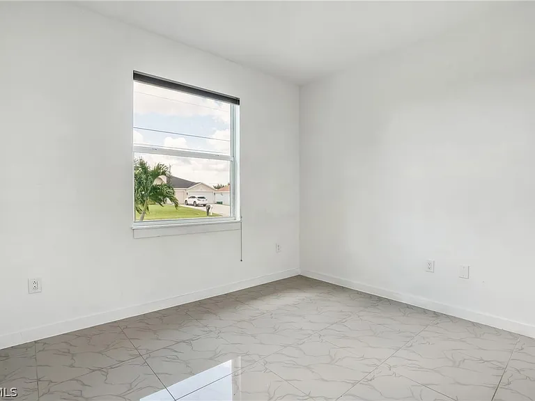2725 SW Embers Ter — Photo 11