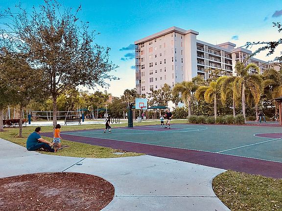 5th image of 3300 N Palm Aire Dr APT 601
