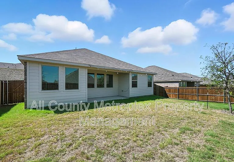 3008 Chinkapin Ln — Photo 18