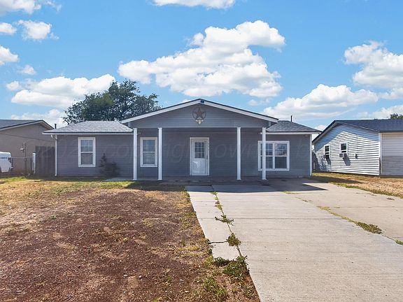 3rd image of 1032 Stuart Dr