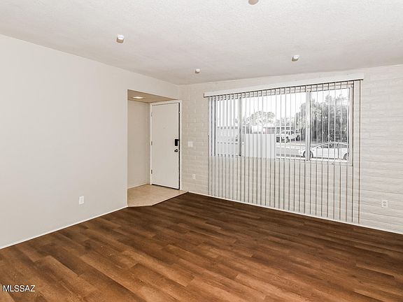 3rd image of 3746 W Marwood Ct