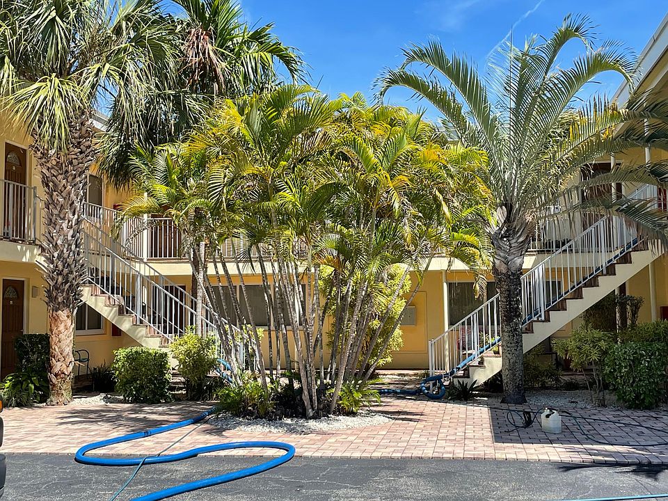 Front court yard