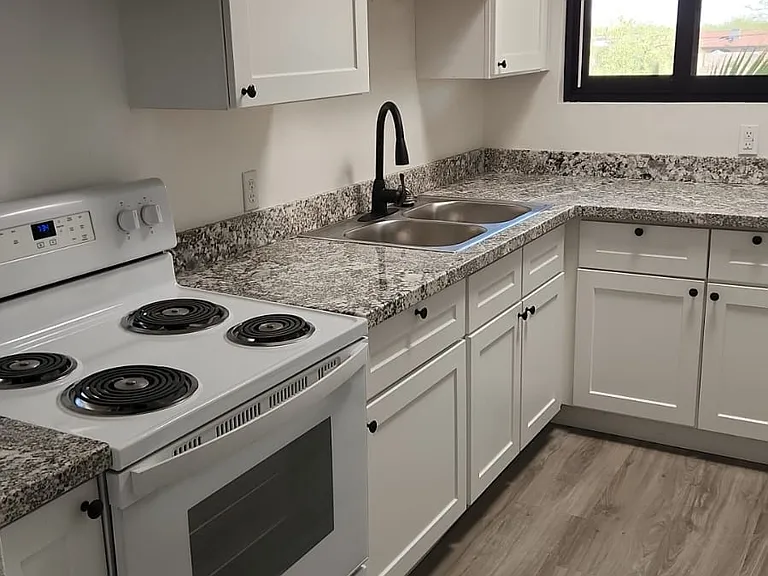 1311 N Gila St #4 — Photo 1
