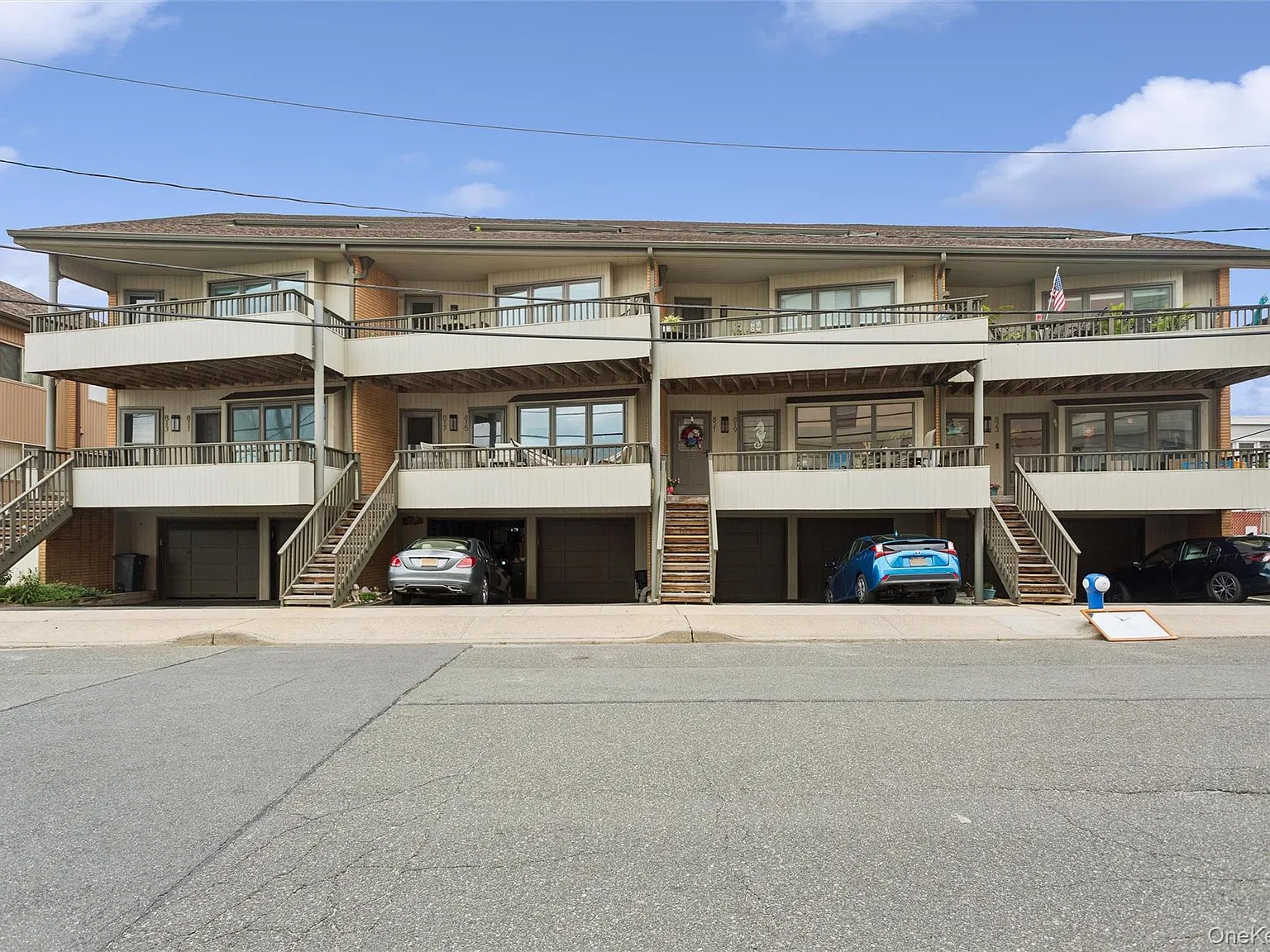 2 bed, 1.5 bath, 1032 sqft, $5,250 — Photo 1