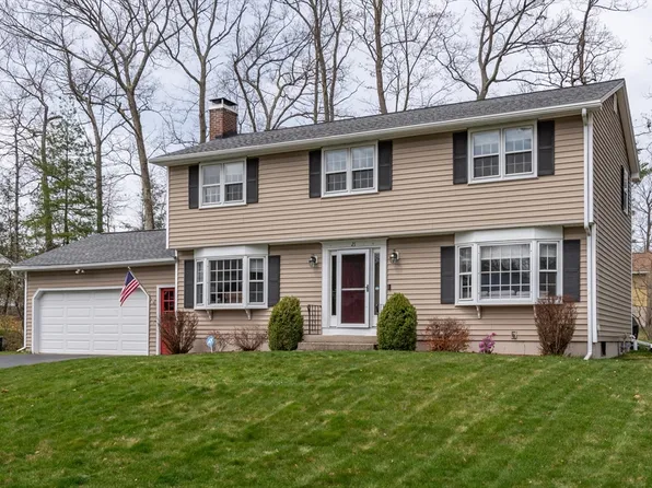 21 Nova Rd, Nashua, NH 03064