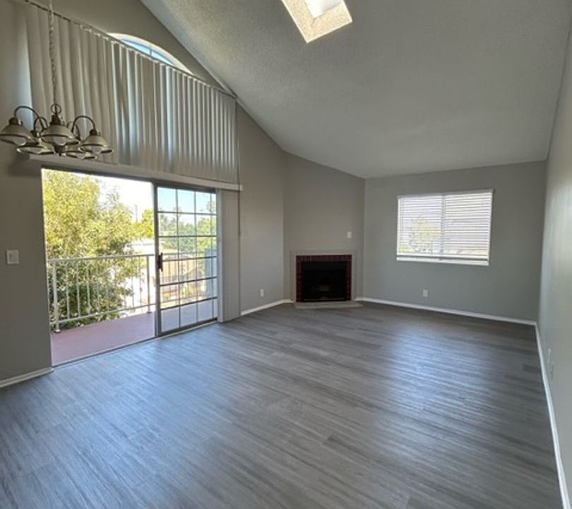 1st image of 750 & 758 N Gaviota Ave #758-6