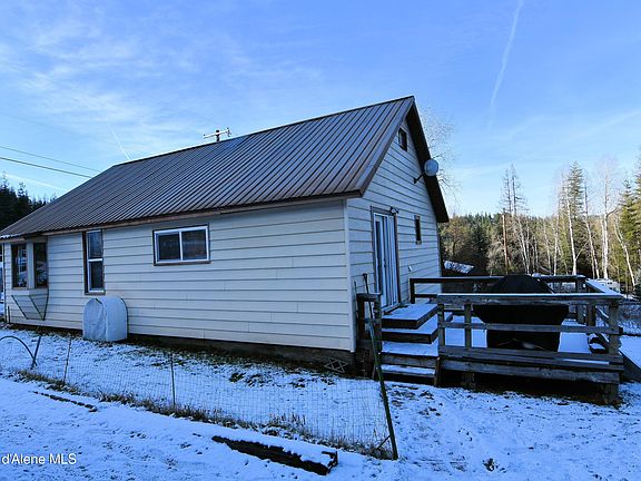 3rd image of 827 & 835 Lower Page Rd