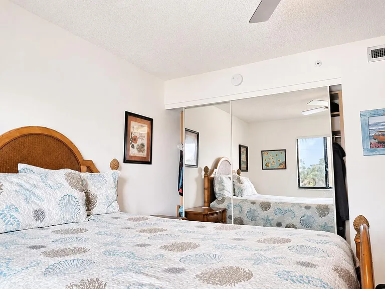 1201 Seafarer Cir #201 — Photo 12