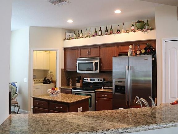 3rd image of 18250 Cypress Bay Pkwy