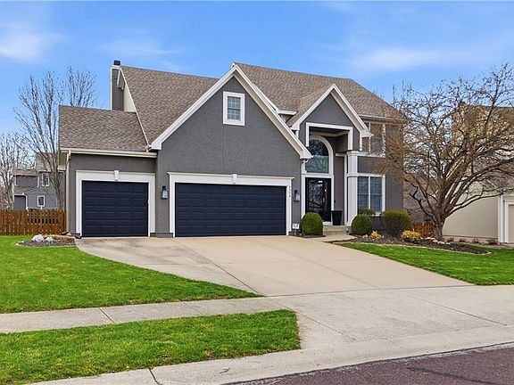 2nd image of 5324 W 160th St