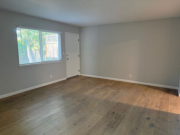 2nd image of 3533 Yuba Ave