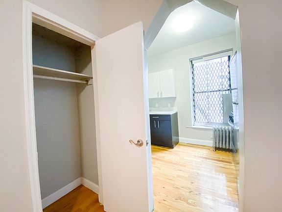 5th image of 799 Putnam Ave APT 4D