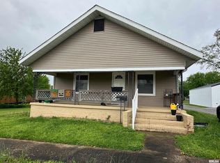 1417 S Ledford St, Harrisburg, IL 62946