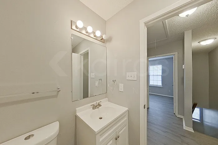 822 Courtenay Pl — Photo 12