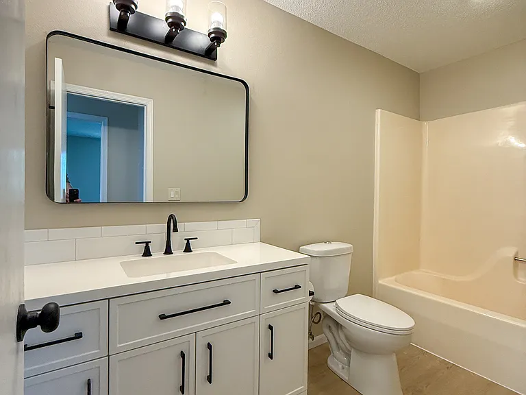 70 Circle Dr #2 — Photo 5
