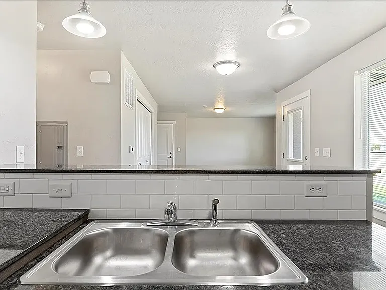 WhistleStop Apartments — Photo 64