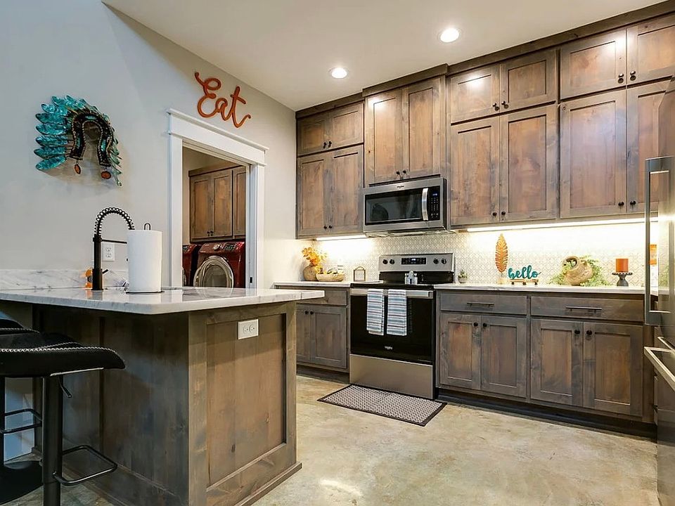 1st image of 2307 W Beauregard Ave #B