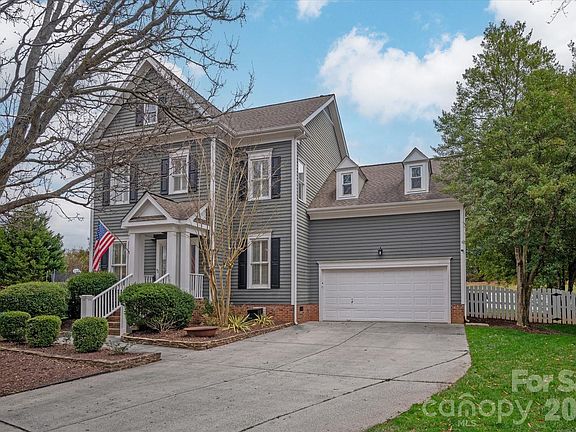 2nd image of 815 Celbridge Ct
