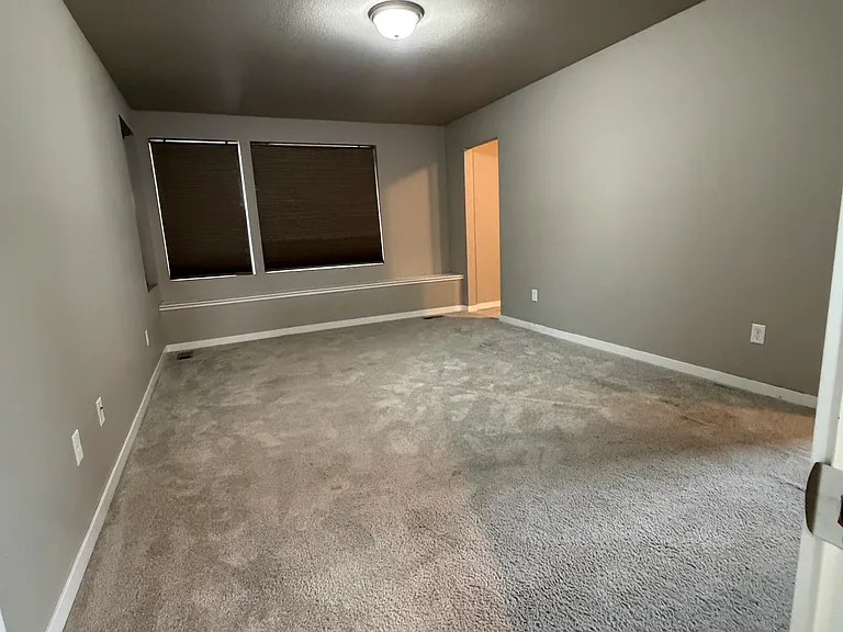 3003 Sykes Dr — Photo 9
