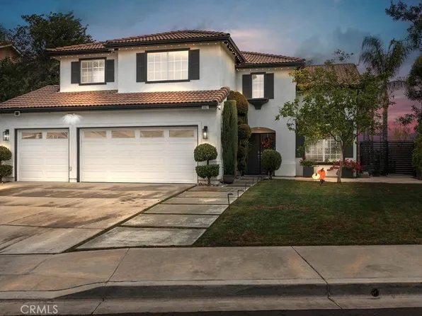 8962 Douglas Fir Cir, Riverside, CA 92508