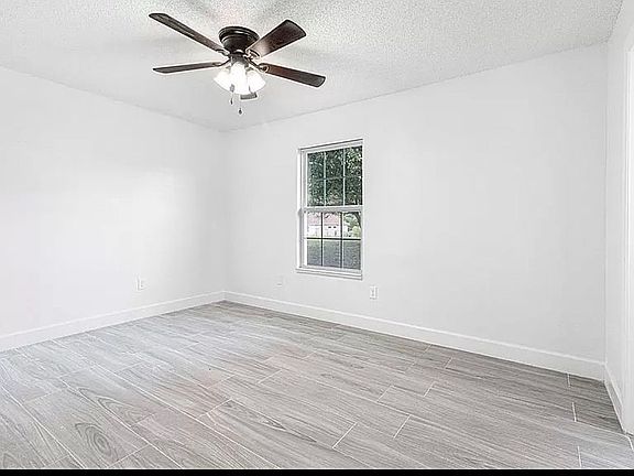 4th image of 11 Hickory Track Way