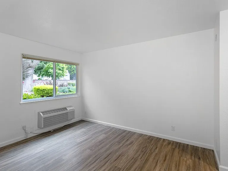 Macara Gardens Apartments — Photo 12