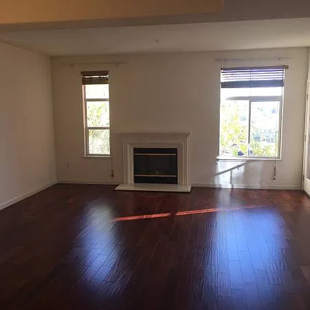 1951 Ofarrell St #311 — Photo 4