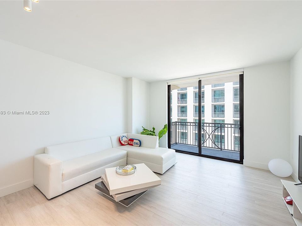 1st image of 301 Altara Ave APT 707