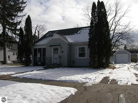 2nd image of 411 Elwell St