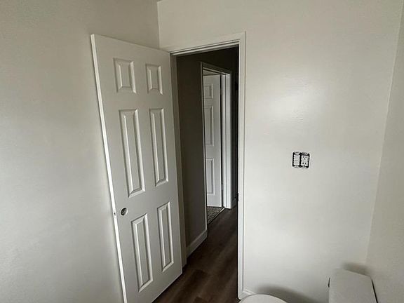 4th image of 4406 Menlo Ave APT 8