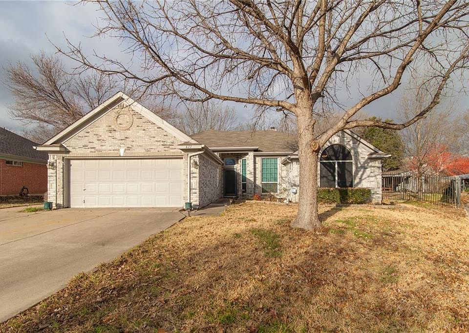 1st image of 611 Engleside Dr