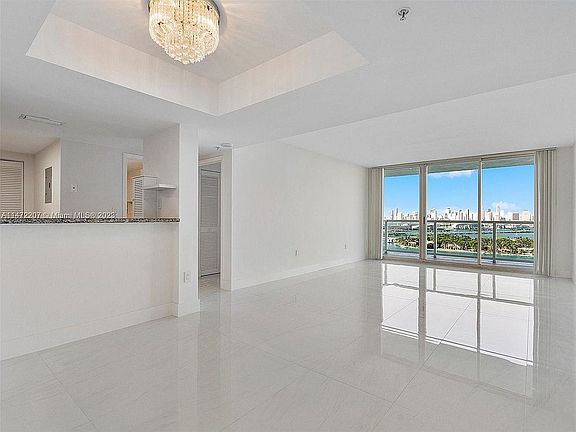 3rd image of 650 West Ave APT 2505