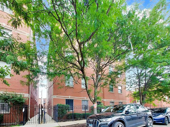 2nd image of 519 S Maplewood Ave APT 4N