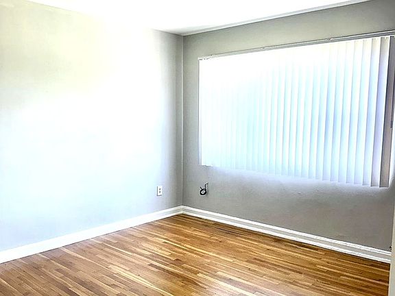 5th image of 4639 Hunt Pl NE APT 304