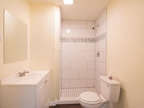 5th image of 2654 Mineola Dr