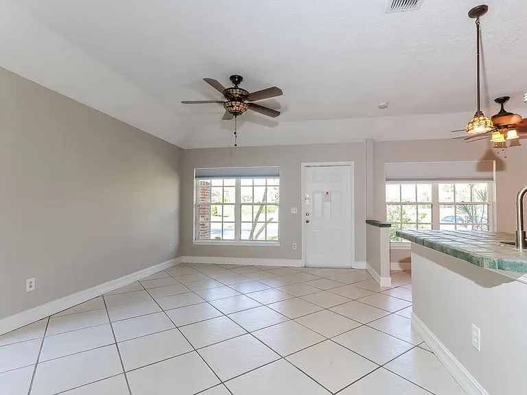 5537 Pebble Brook Ln — Photo 3