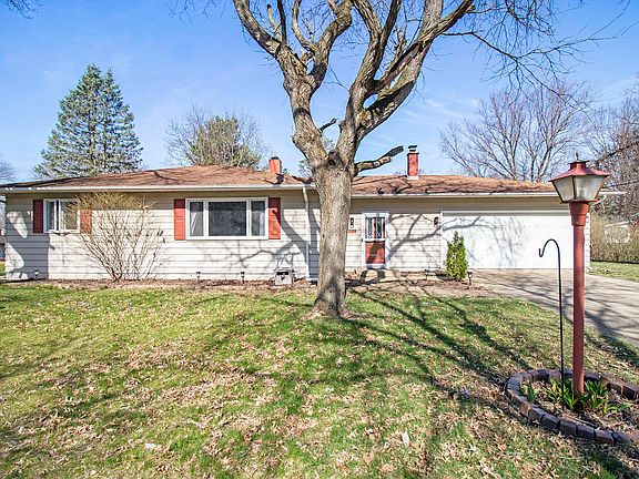 2nd image of 52557 Heatherfield Dr