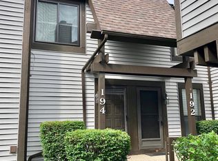 194 Stillmeadow Dr, Cincinnati, OH 45245