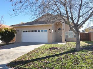 930 Cherrycrest Dr, Pueblo, CO 81005
