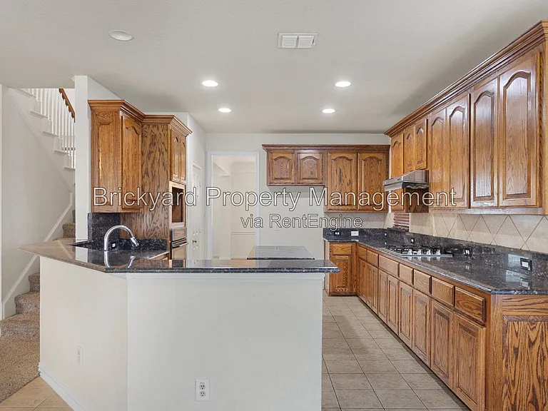4409 Mitchell Ln — Photo 24