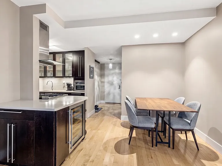 111 W 67th St #32B — Photo 3