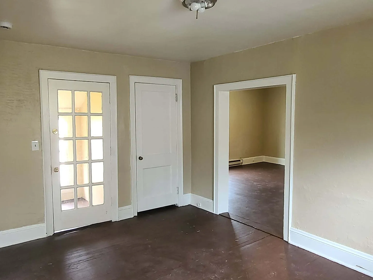 82 Colfax St — Photo 2